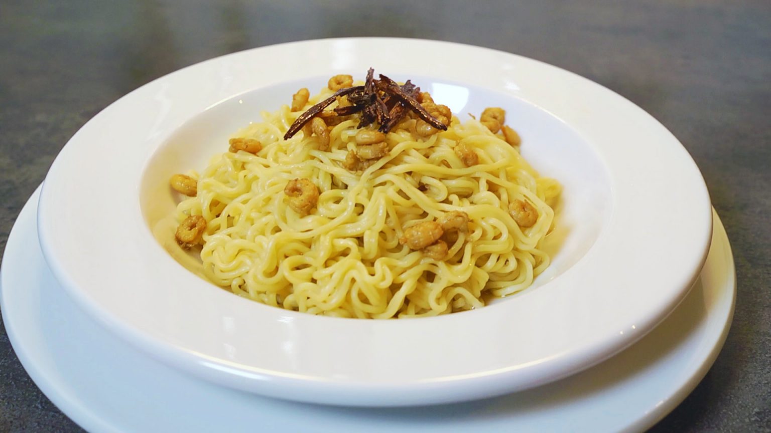 Warum Essen Chinesen So Schnell Warum essen Chinesen eigentlich mit Stäbchen? – Ning kocht Süß-Sauer nicht